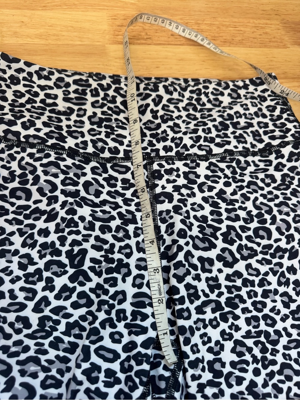 High‎ Rise Bermuda Length Leopard Print Bike Shorts - Picture 7 of 8